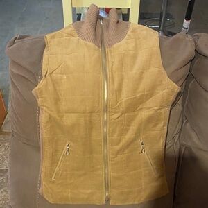 Casual Tan Vest with Zipper Pockets